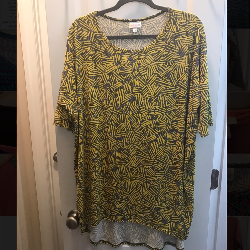 Lularoe Irma top
